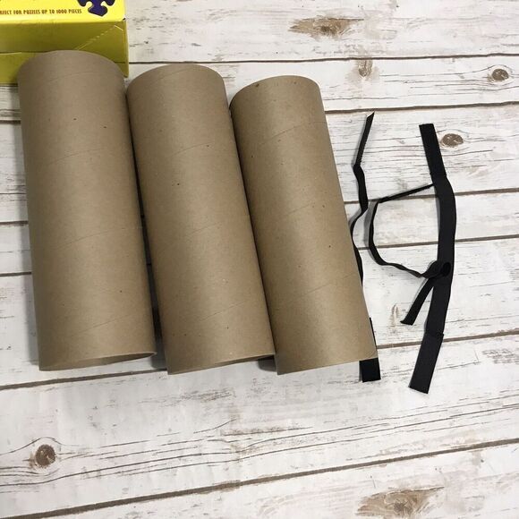 Puzzle Roll-Up‎ 36"X 30" For Up To 1000 Pieces by Masterpieces w/Straps - Picture 4 of 7